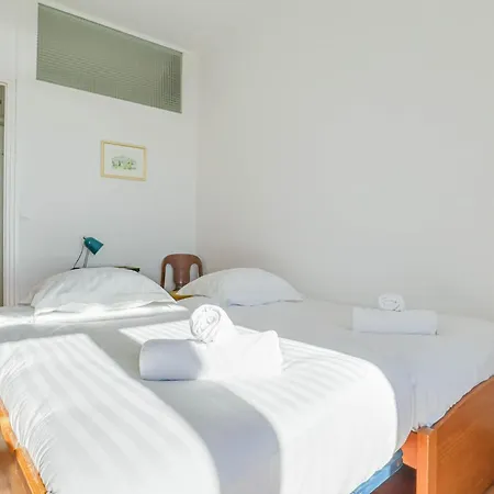 Le Riviera Palace, 4p, Vue Mer Et Charme Unique مينتون